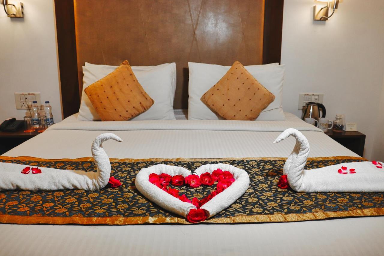 Hotel Clarks Collection Bhavnagar Bagian luar foto