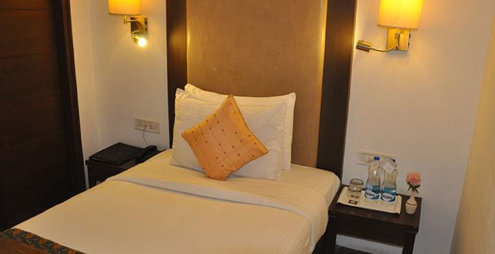 Hotel Clarks Collection Bhavnagar Bagian luar foto