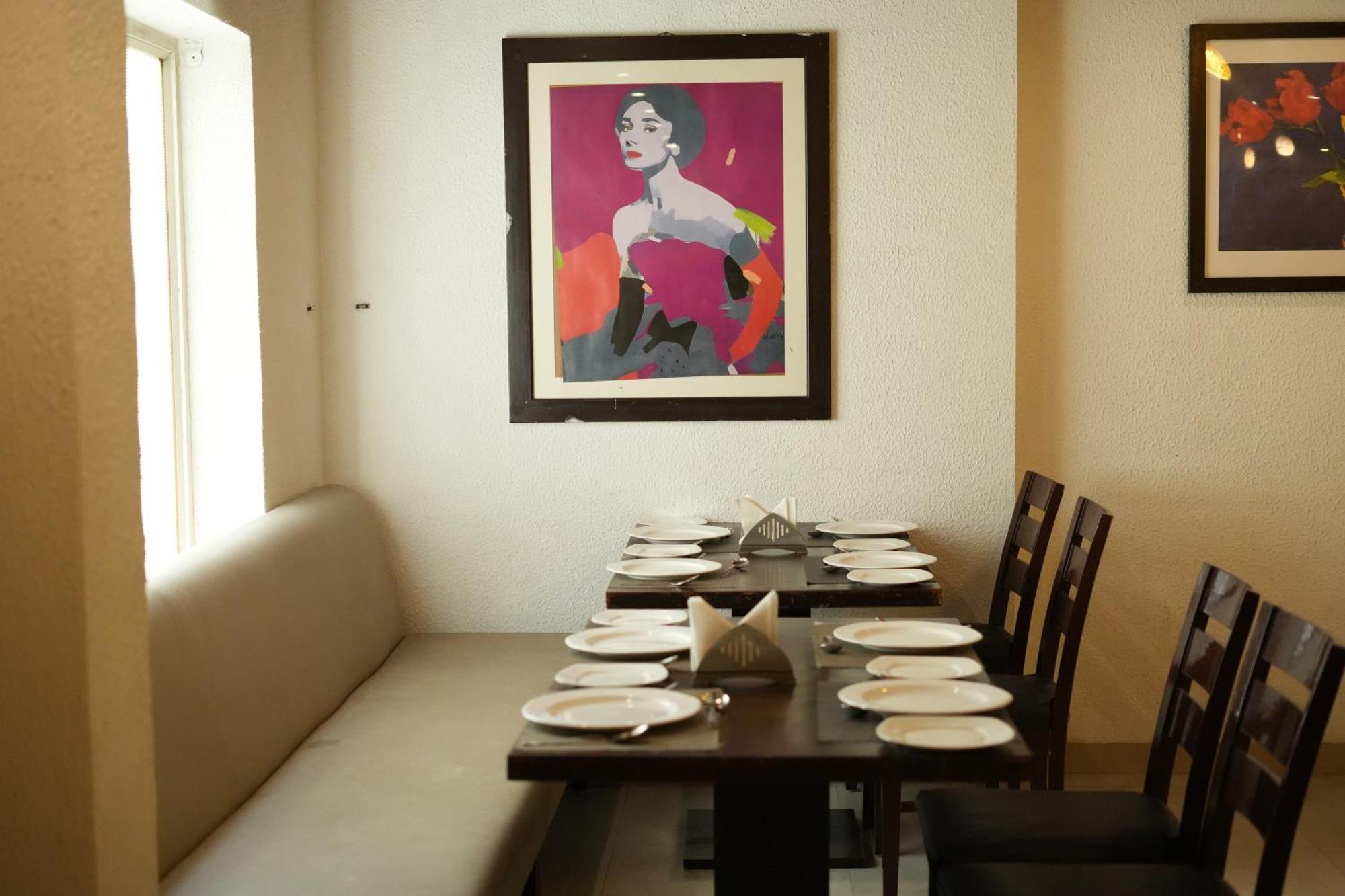 Hotel Clarks Collection Bhavnagar Bagian luar foto